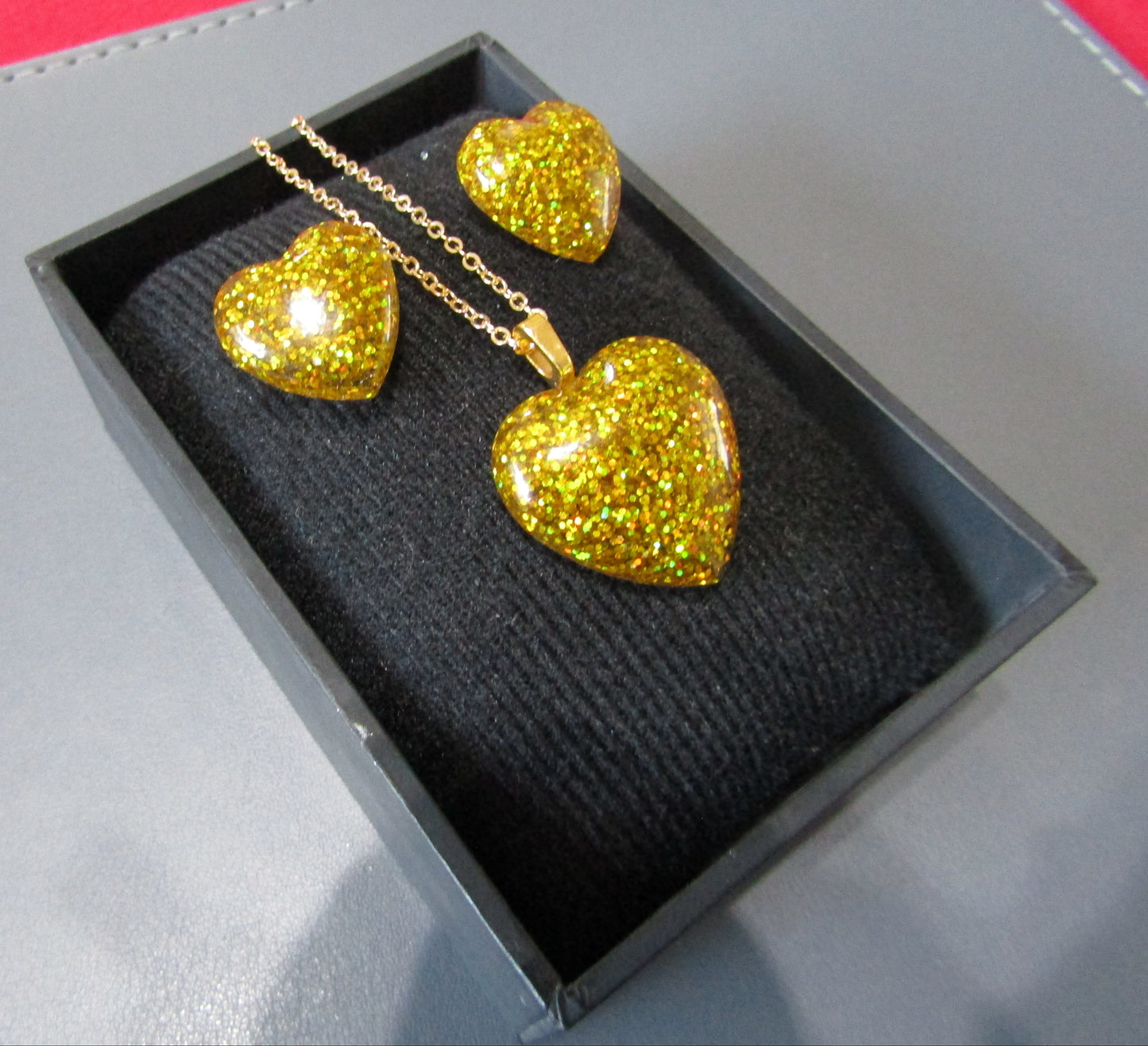 Medium Heart Pendant and Stud Earring set - Holographic Gold colour