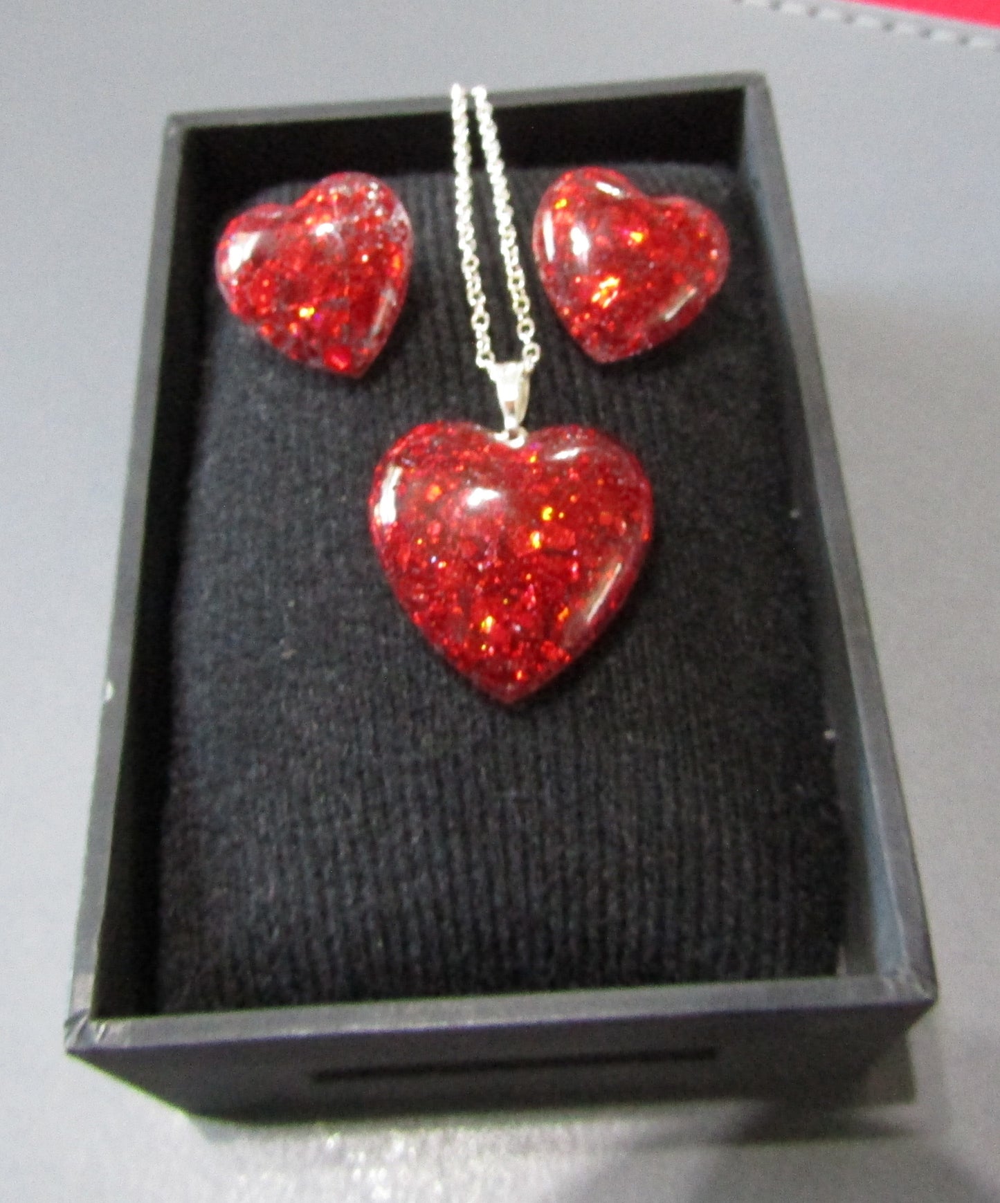 Medium Heart Pendant and Stud Earring set - Holographic Deep Red