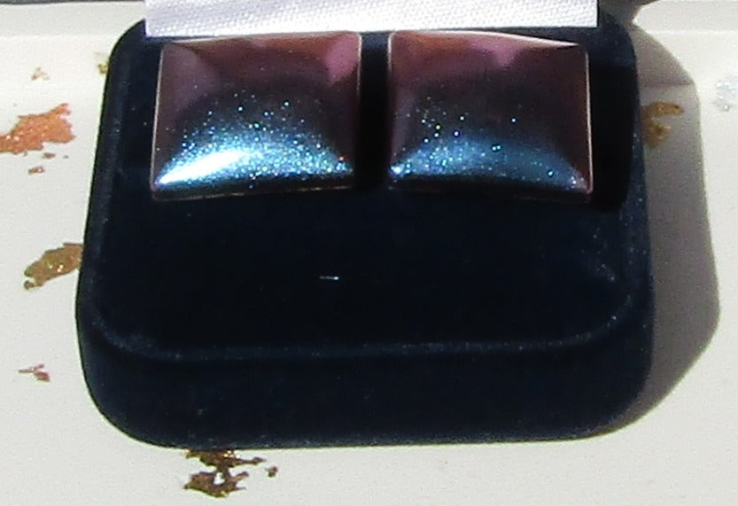 Violet colour-shift square cufflinks